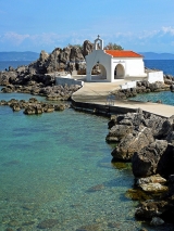 <h5>Ermita de Agios Isidoros</h5><p>Capilla de Agios Isidoros de la isla griega de Chios en las islas griegas de Grecia.</p>