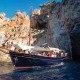 Tour en Goleta Dia Completo a Kleftiko desde Adamas, Milos.