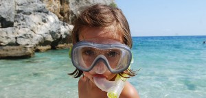 Snorkel para niños en familia
