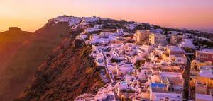 ¿Cómo ir de Atenas a Santorini? ¡Te lo contamos!