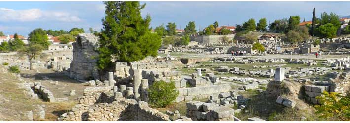 La Antigua Corinto, en el Peloponeso de la Grecia Continental
