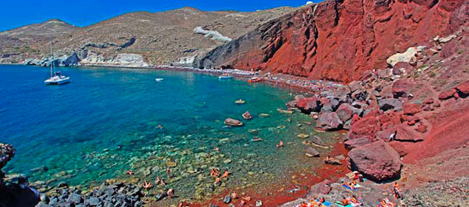 Playa Roja de Santorini