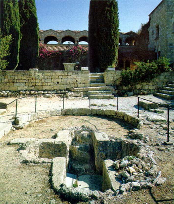 Acrópolis de Ialyssos, en Filerimos Rodas
