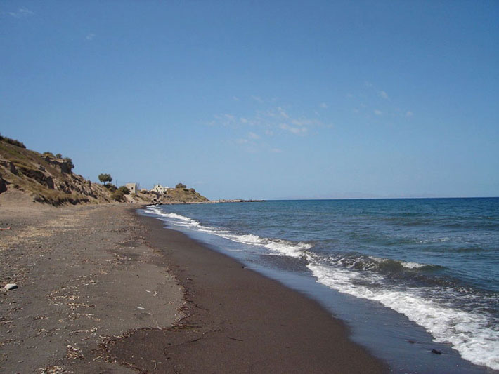 Playa de Baxedes en Santorini