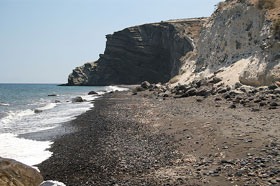 Playa de Pori en Santorini