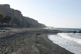 Playa de Vourvoulos en Santorini