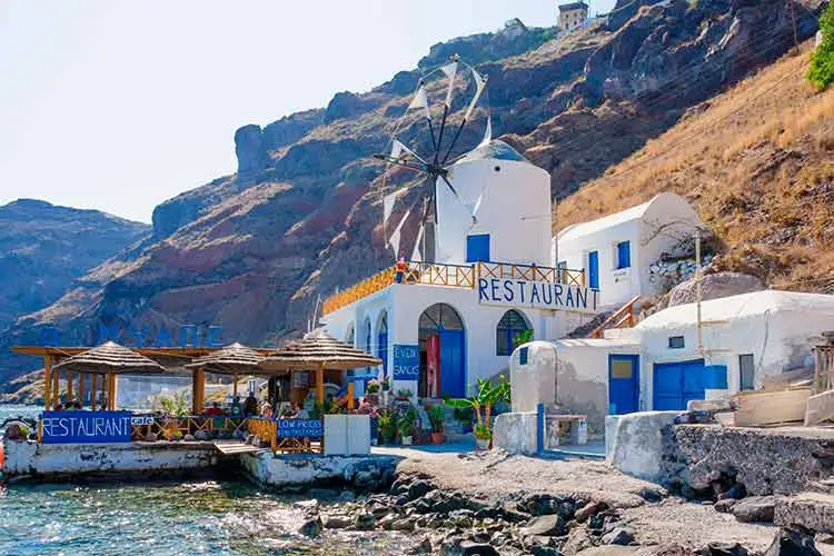 Thirasia en la Caldera de Santorini